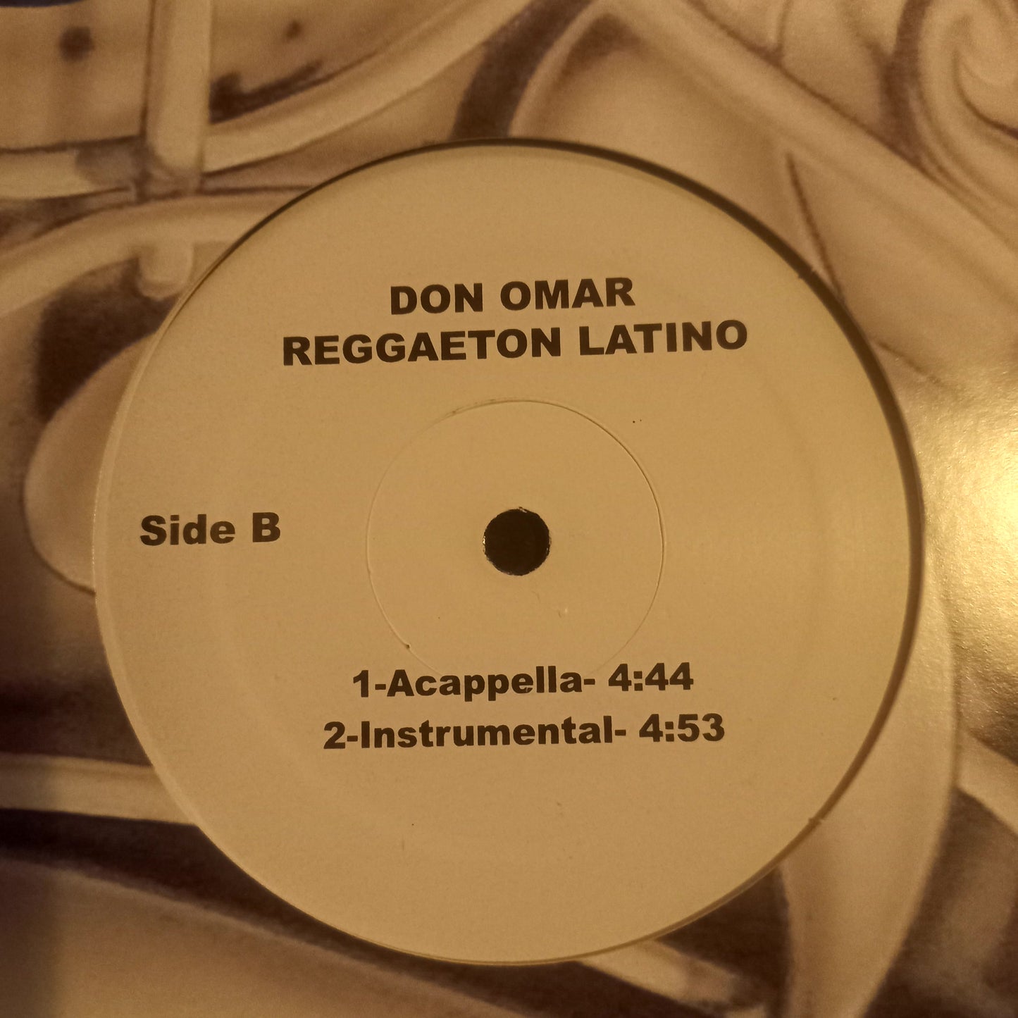 Don Omar Reggaetton Latino Maxi 2da. Mano Usado en Excelente Estado