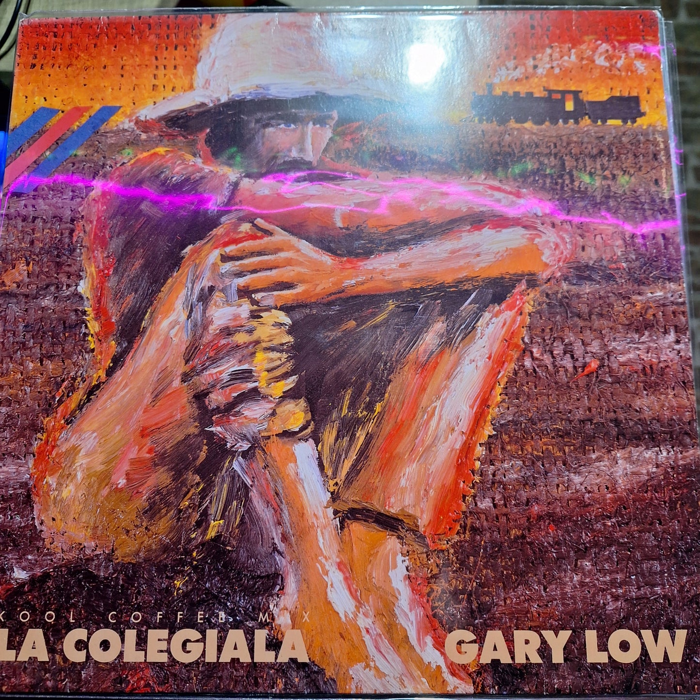 Gary Low La Colegiala Maxi 2da. Mano Usado en Excelente Estado